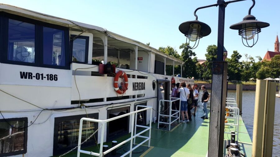 Wrocław: Long City Guided-Walk and River Cruise (3 h) - Meeting at Piwnica Świdnicka: the tour start point that actually makes sense