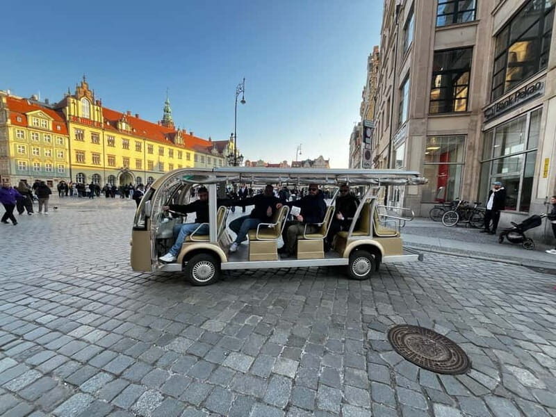 Wroclaw: NO LIMIT BEER City Tour Sightseeing By Golf Cart - How the Melex beer tour works in real life