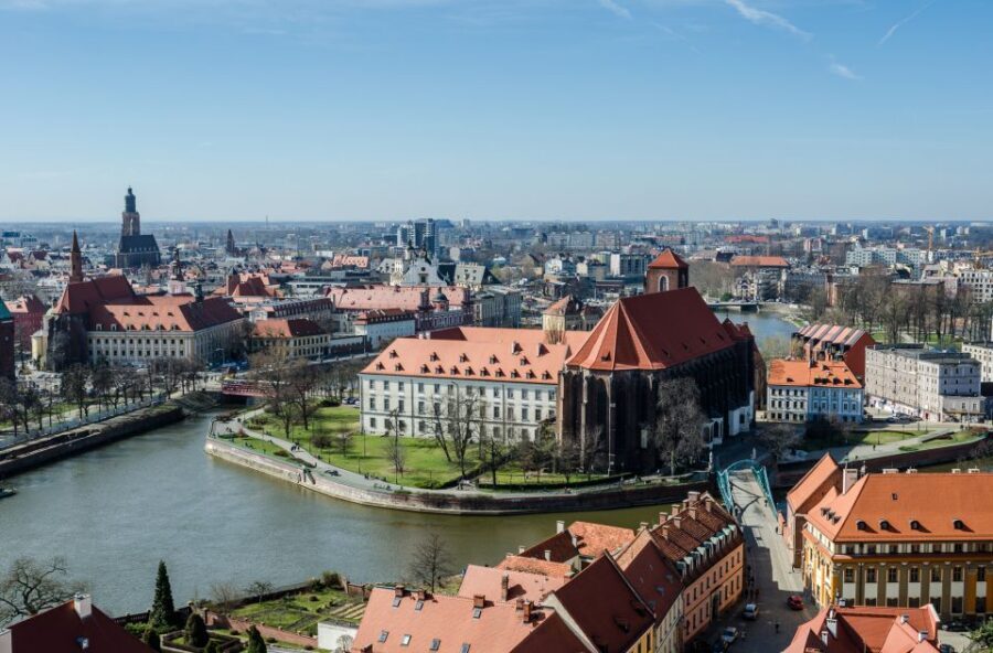 Wroclaw Private Old Town Guided Walking Tour - Price and Value: What $15 Gets You