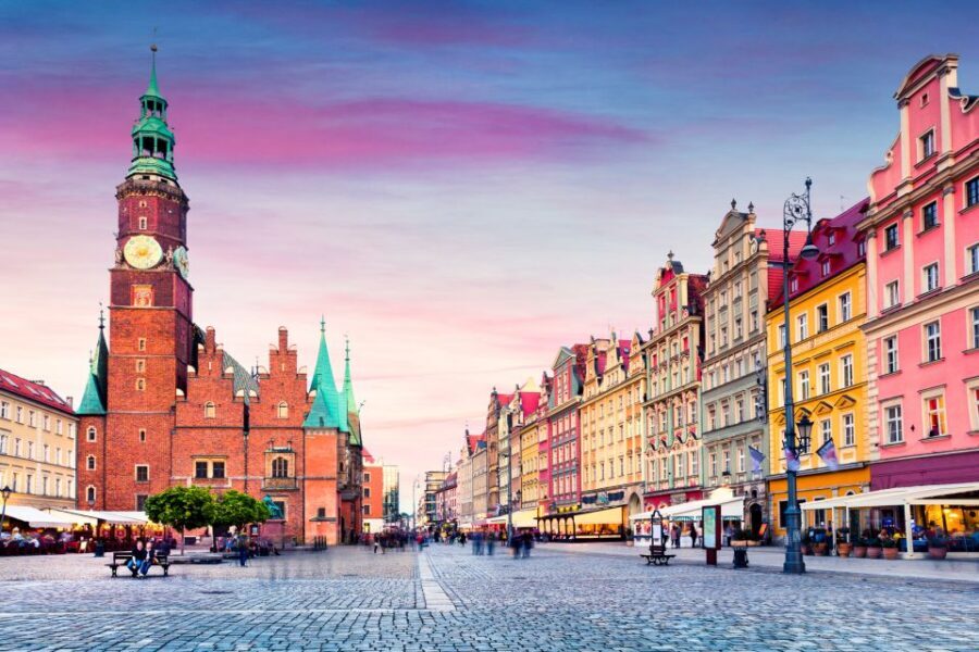 Wroclaw: Private Old Town Guided Walking Tour (2 hours) - Old Town Hall and Market Square: the Poland stop you’ll actually remember