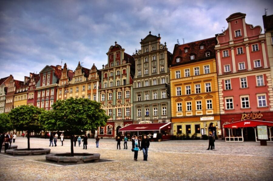 Wroclaw Private Old Town Guided Walking Tour - How the Guide Makes It Feel Private