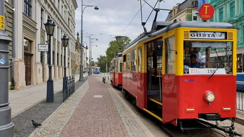 Wroclaw: Private Tour by smal Historic Tram 1,5h 13-16 seats - A 1950s Historic Tram Is the Right Way to See Wrocław