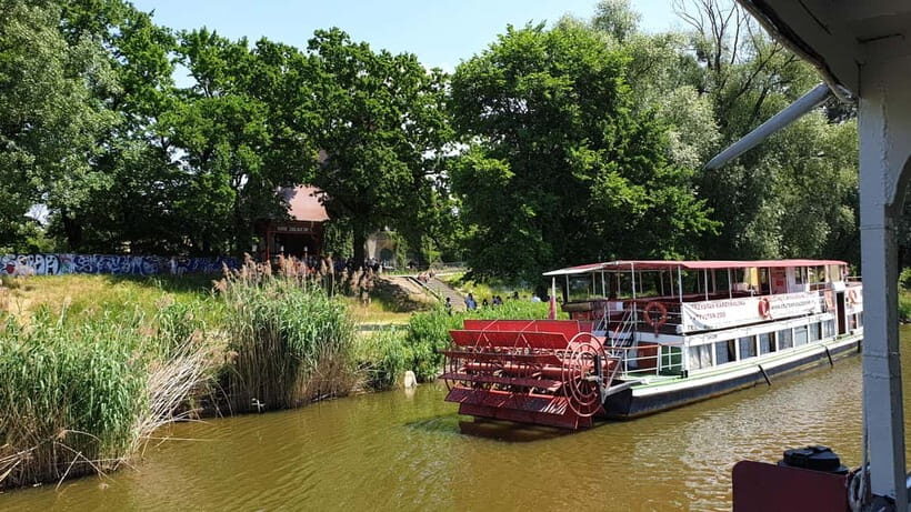 Wrocław: Short City Guided-Walk and Boat-Cruise (2 h) - University of Wrocław area and the Matthias School baroque garden