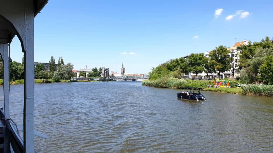 Wrocław: Short City Guided-Walk and Boat-Cruise (2 h) - The value question: why this $164 group tour often feels like a smart deal