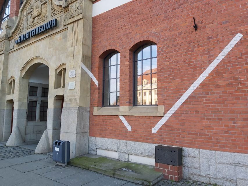 Wroclaw: Third Reich and World War Two Historical Tour - White Stork Synagogue and Jewish Heritage in the City