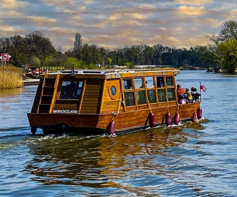 Wroclaw: Ticket for Old Town Boat Cruise - From Grodzka Street Pier: Boarding the Pod Mostem Boat