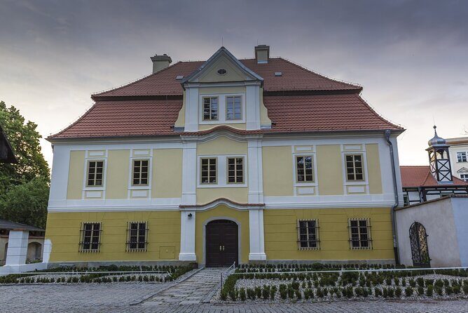 Wroclaw to Peace Churches in Swidnica and Jawor Half Day Trip - Tickets, water, and the real value of the $135.70 price