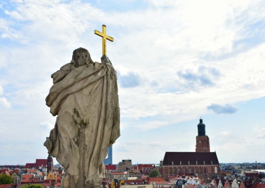Wrocław University: Tour with Audio Guide & Admission - The audio guide: multi-language support that keeps you moving
