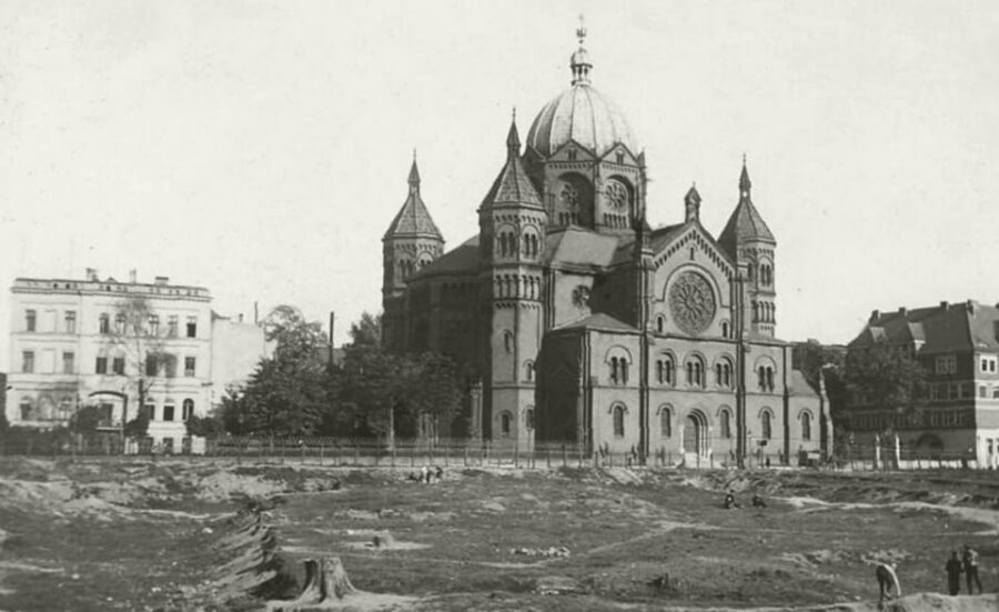 Wrocław: World War II and the non-existent city of Breslau - Key Things You’ll Notice on This Wrocław-WWII Walk