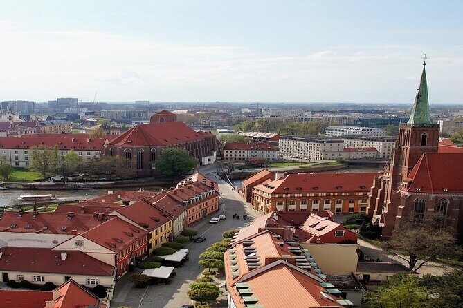 Wrocław’s Old Town: A Self-Guided History Tour - What This VoiceMap Old Town Walk Is Really Like