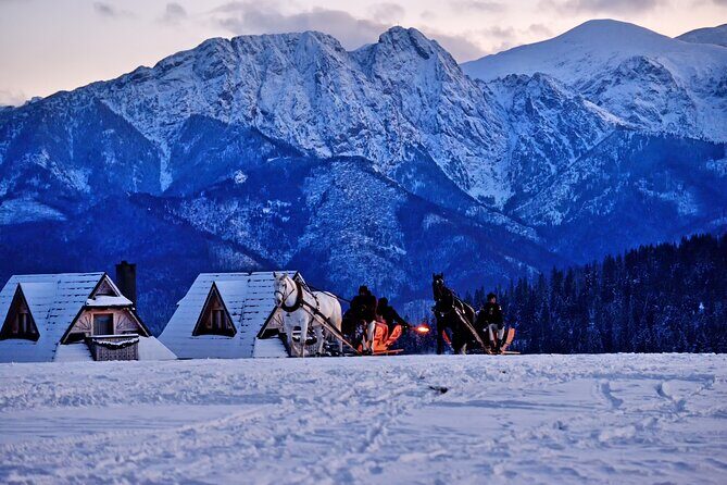 Zakopane Horse-Drawn Rides with Local Guide and Food Tasting - Hotel pickup in Zakopane: the easiest way to do it
