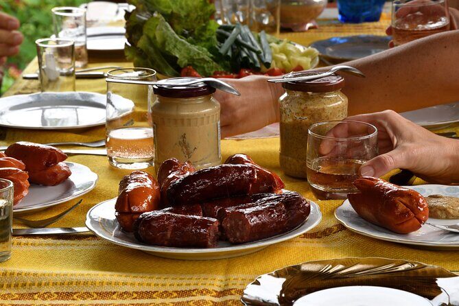 Zakopane Horse-Drawn Rides with Local Guide and Food Tasting - What you should bring (and what to skip)