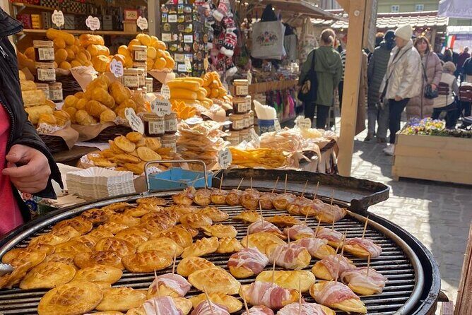 Zakopane Tour from Krakow with Thermal SPA and Hotel Pick up - Stop 1: Chocholów Wooden Village Stop in the Tatras’ Shadow